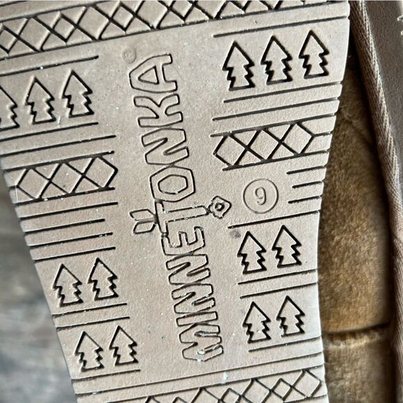 Minnetonka Women's Olympia Boot Size 9 tan - Picture 12 of 14